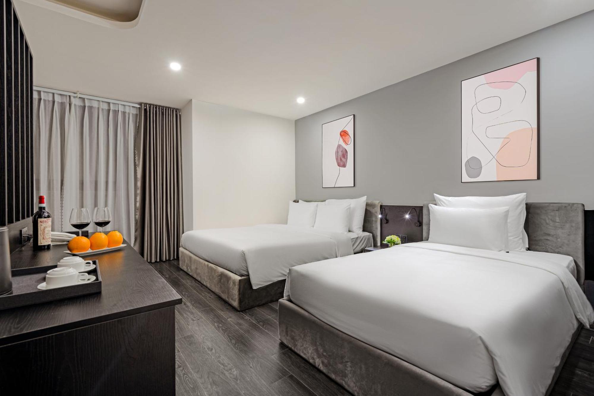 Mercy Emerald Hotel Da Nang Exteriör bild