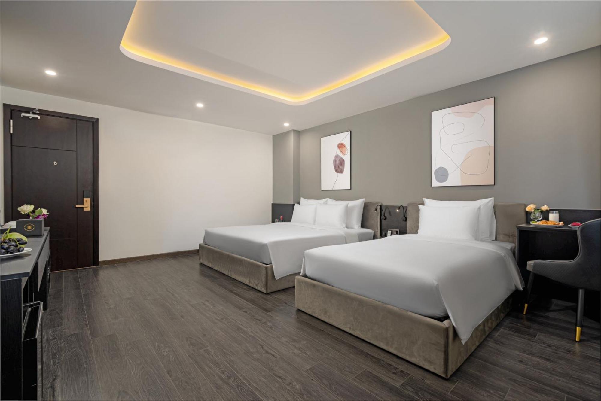 Mercy Emerald Hotel Da Nang Exteriör bild